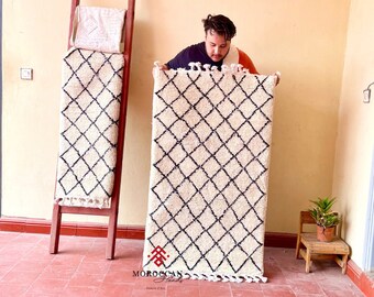 Moroccan White and Black Runner – Geometric Striped Beni Ourain Wool Carpet – Custom Handwoven Wool Hallway Rug for Boho Eclectic Home Decor