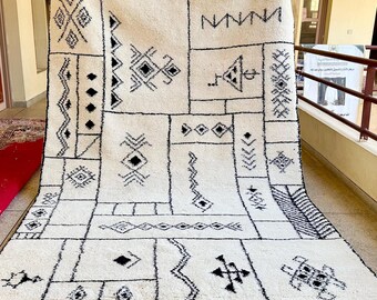 Amazing Moroccan Rug, 6.6x9.9FTHandmade Berber Carpet, Black and White Abstract Rug, Handwoven Wool Area Rug, Authentic Moroccan Rug
