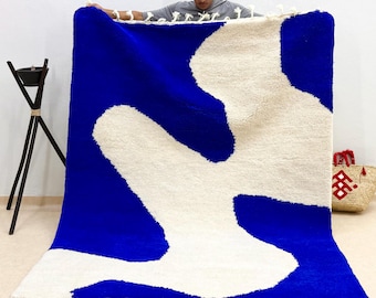 MODERN AREA RUG, Blue & White Moroccan Wool Rug, Custom Beni Ourain Rug, Berber Style with Blue Abstract Motifs, Cozy Handmade Floor Rug.