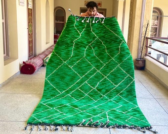 Geometric Green and White Beni Ourain Rug – Abstract Handmade Wool Carpet – Bohemian & Eclectic Living Room Area Rug