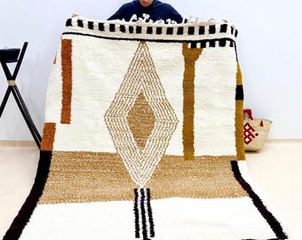 COZY WOOL RUG, Modern Beni Ourain Rug, Brown and White Moroccan Rug, Handwoven Berber Carpet, Abstract Custom Design, Durable Area Rug.
