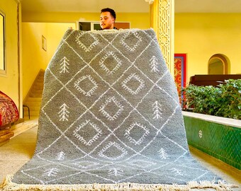 Beni Ourain rug, Gray and White Geometric Moroccan rug, Handwoven Sheep Wool Carpet, Area Handmade Living room rug For Minimalist Home Style