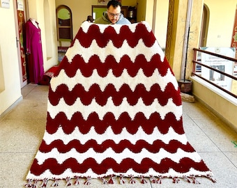HANDWOVEN WOOL RUG, Red & White Striped Rug, Beni ourain Moroccan Rug, Handcrafted Berber Rug, Custom Size Area Rug, Artistic Home Decor