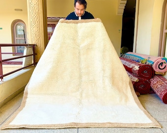 ARTISTIC MINIMALISTIC RUG, 7x6 Moroccan Handwoven Tufted Rug For Your Living Room, White and Brown Fluffy Custom Carpet, Morrocan rug.