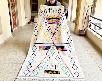 Moroccan Rug – White and Blue Geometric Beni Ourain Carpet – Abstract Handmade Wool Area Rug for Minimalist Home Decor