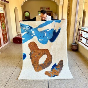 GORGEOUS CUSTOM RUG, Moroccan Carpet, Berber Rug, Off White and Blue Rug, Beniourain Abstract Rug, Sheep Wool Rug, Handwoven Area Rug.