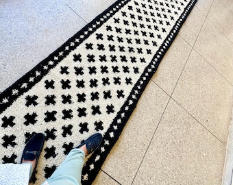 MOROCCAN HALLWAY RUNNER, White & Black Beni Ourain Rug, Custom Berber Design, Authentic Wool Runner Rug, Soft Chic Handmade Entryways Rug.