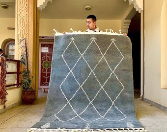 Beni Ourain Gray and White Rug – Geometric Moroccan Wool Carpet – Custom Handmade Diamond Area Rug for Bohemian & Eclectic Home Decor