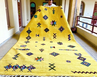 ALFOMBRA DE LANA VIBRANTE para su sala de estar, alfombra amarilla marroquí hecha a mano de lana de oveja, alfombra abstracta inspirada en tribus nómadas, alfombra rya
