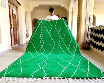 Beni Ourain Rug – Green and White Abstract Handmade Moroccan Wool Carpet – Custom Bohemian Area Rug for Eclectic Living Room Decor