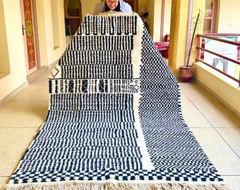 > Ｃｕｓｔｏｍ CHECKERED RUGS