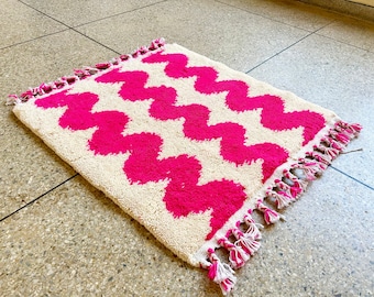 Personalized Beni Ourain Rug, White and Pink Moroccan Rug, Pink design Rug, Tapis Berbere, Custom Pink Rug, Boho Minimalist Rug