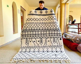 Cozy Beni Ourain Rug, Black and White Abstract Moroccan Rug, Handwoven Wool Carpet, Custom Area Rug for Scandinavian Living Room & Bedroom