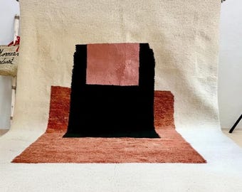 HAND-CRAFTED RUG, Shaggy Moroccan-Style Area Rug, Natural Wool Beni Ourain Rug, Abstract Pattern Berber Carpet, Black & White Scandi Decor.