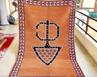 ORANGE RUG, Handwoven Beni Ourain Rug, Shaggy Moroccan Design, Geometric Pattern Area Rug, Natural Wool Berber Carpet.