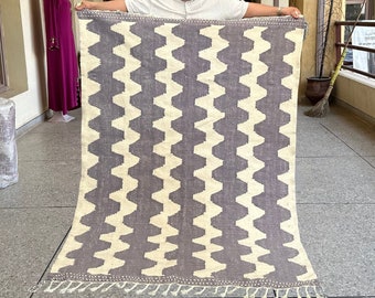 Kilim Rug – Flat Weave Gray and White Striped Moroccan Rug – Custom Handmade Wool Carpet for Modern Living Room