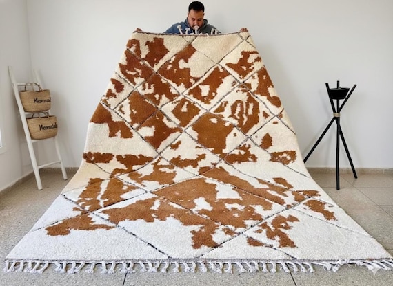 BENI OURAIN RUG, White & Brown Moroccan Rug, Custom Size Teppich Berber Rug, Geometric Handmade Area Rug, Soft Wool Moroccan Brown Carpet