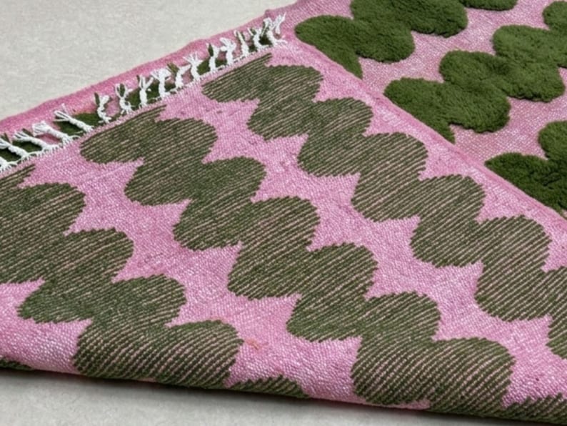 BENI OURAIN RUG, Moss Green & Pink Moroccan Berber Rug, Handmade Striped Wool Carpet, Contemporary Living Room Rug