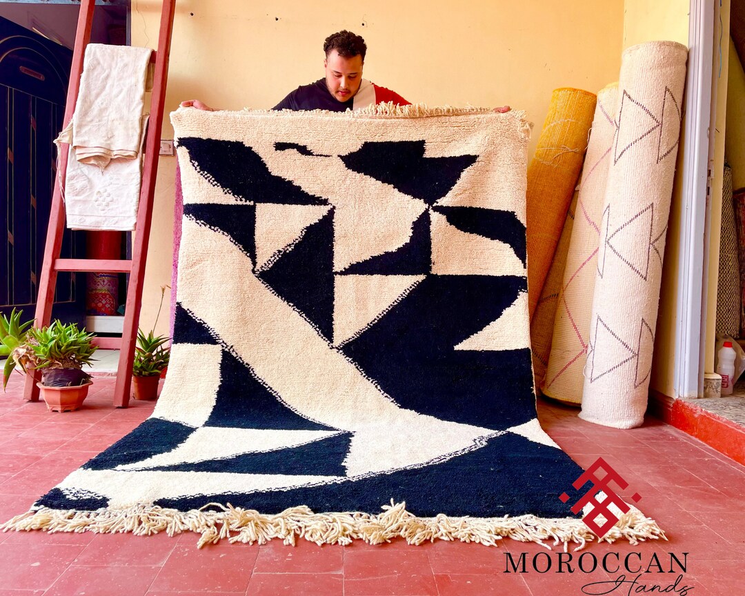 FANTASTIC BENI OURAIN Rug, Custom Moroccan Rug, Unique Black and White ...