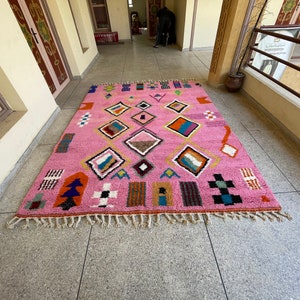 CUTE BENIOURAIN RUG, Barbie Pink Rug, Custom Moroccan Rug , Barbie Pink Rug, Geometric Rug, Handwoven Rug, Azilal Rug, Berber Rug, Area Rug image 2