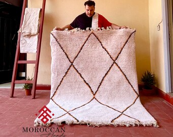 Moroccan Rug – Geometric White and Black Beni Ourain, Handwoven Berber Sheep Wool Custom Area Rug for Minimalist Living Room Decor