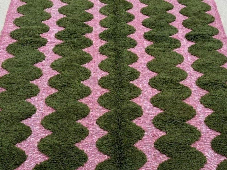 BENI OURAIN RUG, Moss Green & Pink Moroccan Berber Rug, Handmade Striped Wool Carpet, Contemporary Living Room Rug