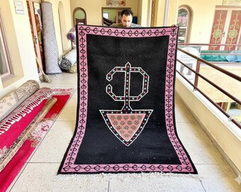 BLACK RUG, Handwoven Beni Ourain Rug, Shaggy Moroccan Design, Geometric Pattern Area Rug, Natural Wool Berber Carpet.