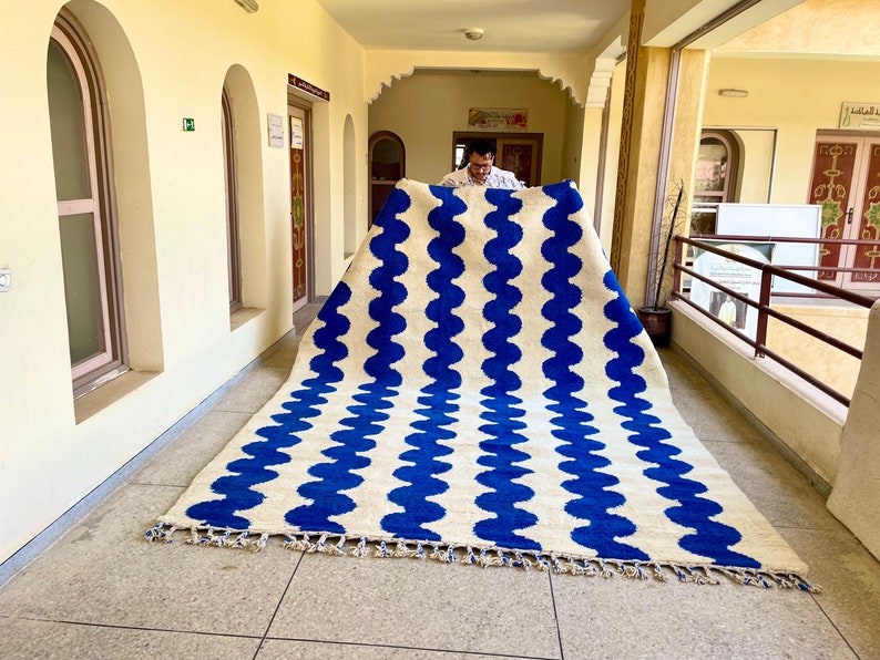 HERMOSA ALFOMBRA BENIOURAIN, Alfombra marroquí hecha a mano, Alfombra azul, Alfombra de sala de estar, Alfombra de lana hecha a mano, Alfombra bereber Azilal, Alfombra tejida a mano imagen 1