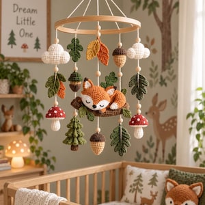 Virkad rävbabymobil, spjälsängsmobil i skogsmark, barnrumsdekor i skogen, rävbarnrumsmobil, bohemisk babyshowerpresent