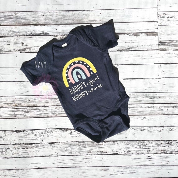 Daddy’s Girl Mommy’s World Outfit, Cute Baby Outfit, Baby Girl Bodysuit, Newborn Outfit, Baby Shower Gift, Rainbow Baby Bodysuit