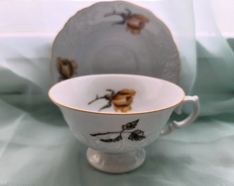 Tasse à thé et soucoupe en porcelaine de Chine Walbrzych vintage, bordures dorées en relief roses jaunes