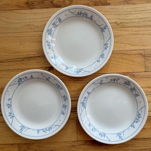 Vintage Corelle Bread Plates: Set of 3 &quot;First of Spring&quot; Floral