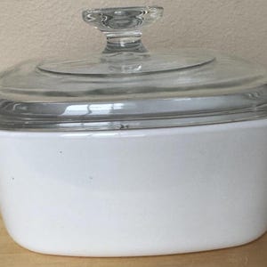 Vintage Corning Ware 1.5 Quart Square Casserole Dish with Pyrex Lid