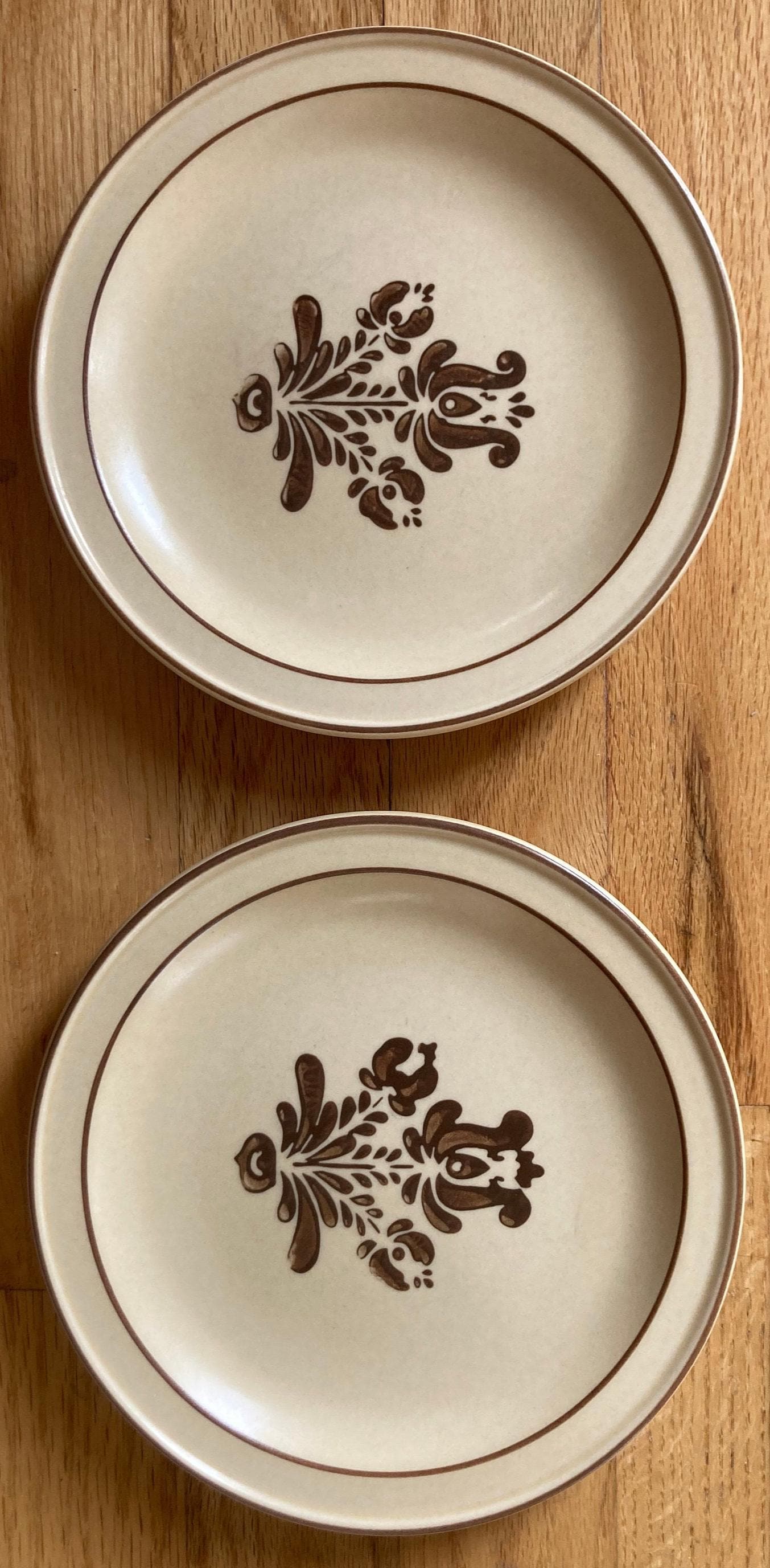 Vintage set of 2 Pfaltzgraff 7" Stoneware Bread Plates in Village Pattern