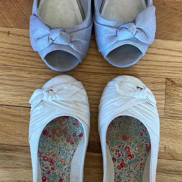 2 Pair of Rocket Dog Slip -on Silk Flats in Size 7 - Gray Open Toe and Off White Closed Toe