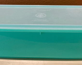 Vintage 3 Piece Tupperware Celery Crisper Keeper #782-5 with Jadeite Insert and Sheer Lid