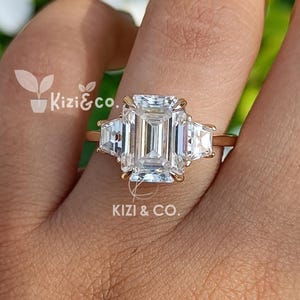 3.7 CT Emerald Cut Lab Grown Diamond Engagement Ring, 14K Solid Gold Three Stone Ring, Wedding Ring, Trilogy Ring IGI Certified Diamond Ring