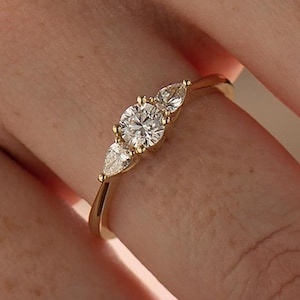Round Diamond Three Stone Engagement Ring, Side Pear Cut Diamond, 3 Stone Wedding Ring for Her, Yellow/White/Rose Gold Ring, Promise Ring