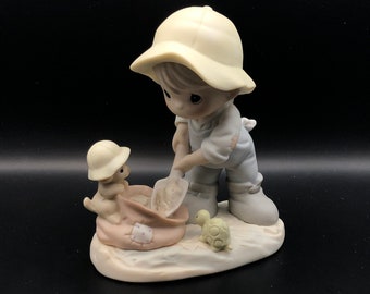 Precious Moments - "Nothing Can Dampen The Spirit Of Caring" - Vintage Figurine, 1993, #603864