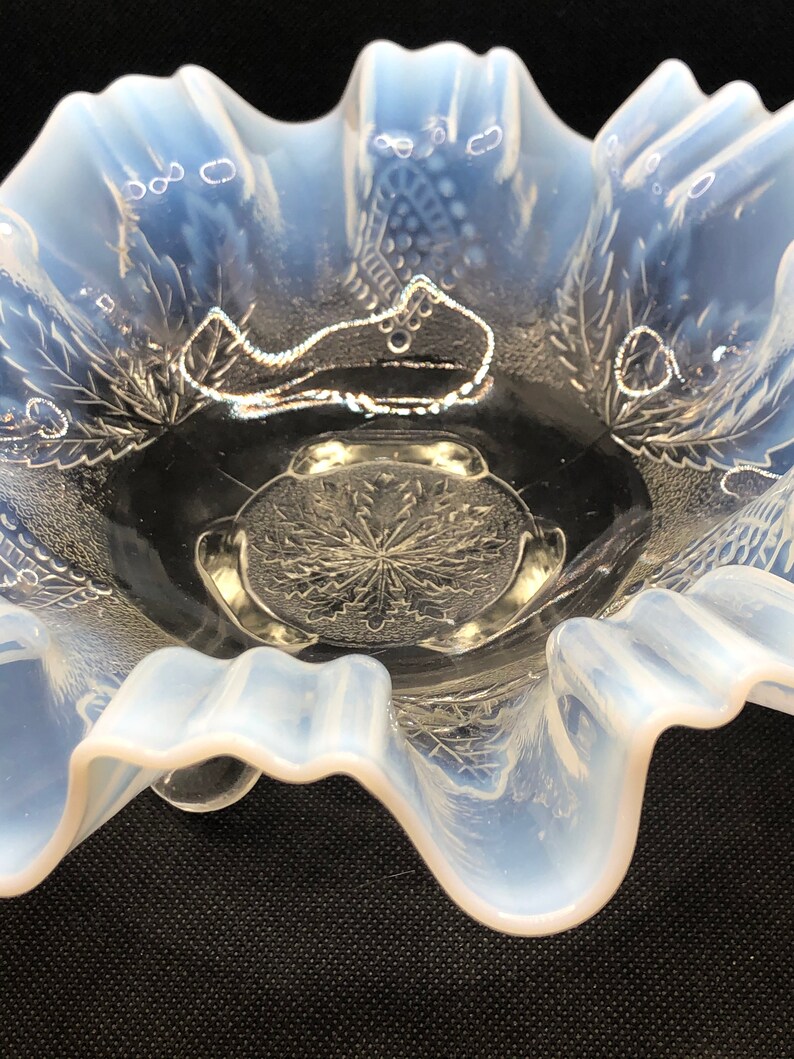 Northwood Glass Leaf and Diamonds Pattern White Opalescent Bowl circa 1906 EAPG image 3