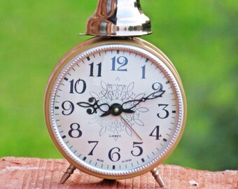 Jantar Vintage UdSSR Wecker, Bernsteinfarbe sowjetisch &quot;Яuntар&quot; &#39;sowjetische Tischuhr, russische Uhr, funktioniert nicht Wecker - für Teile / Reparatur