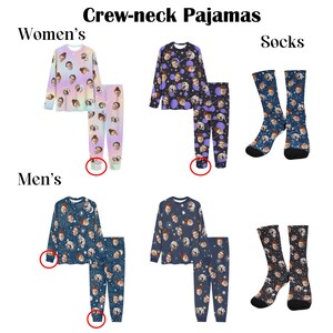 Op de afbeelding: Crewneck pyjama's met een fotoprint ontwerp. De pyjama's zijn verkrijgbaar in twee stijlen: een lang mouw shirt en broek, en een lang mouw shirt en short. De pyjama's worden getoond in verschillende kleuren en patronen. Sokken met een fotoprint ontwerp worden ook getoond.