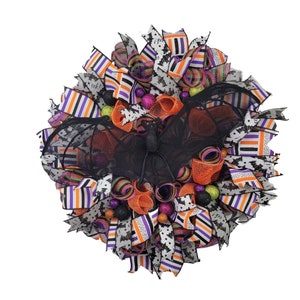 Halloween Bat Wreath: Creepy Front Door Porch Decor