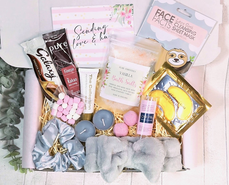 Birthday Pamper gift box for Her, Spa gift box for Women, Hug in a Box, Self Care Package DELUXE HYGGE BOX