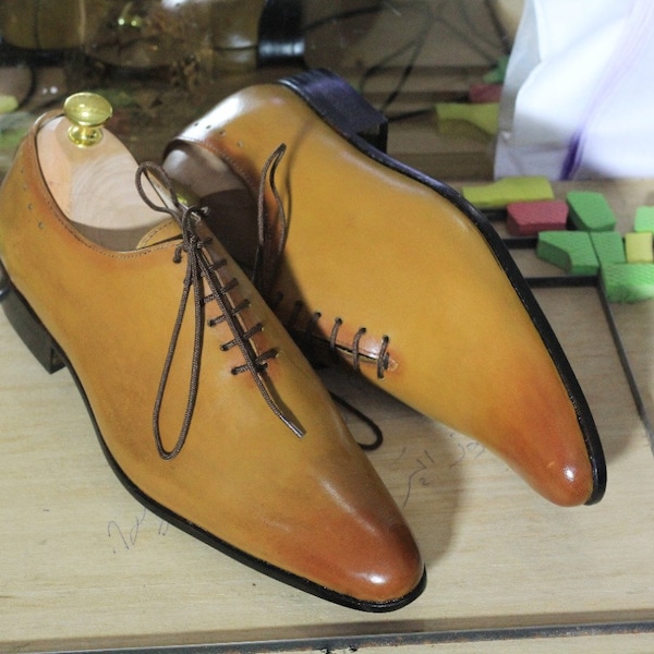 Hand Painted Whole Cut Lace UP Leather Shoes, Men's Pointed Toe Leather Shoes, Two Tone Leather Dress Shoes