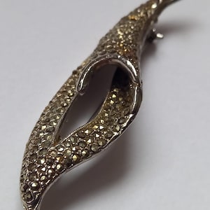 Vintage silvertone brooch with marcasite - art nouveau style