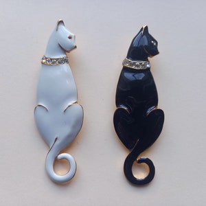 Meowvellous pair of vintage enamel cat brooches image 1