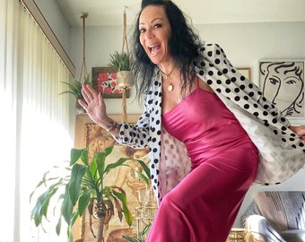 Vestido lencero de seda nuevo con etiquetas, de última tendencia, con spandex, largo y casual.