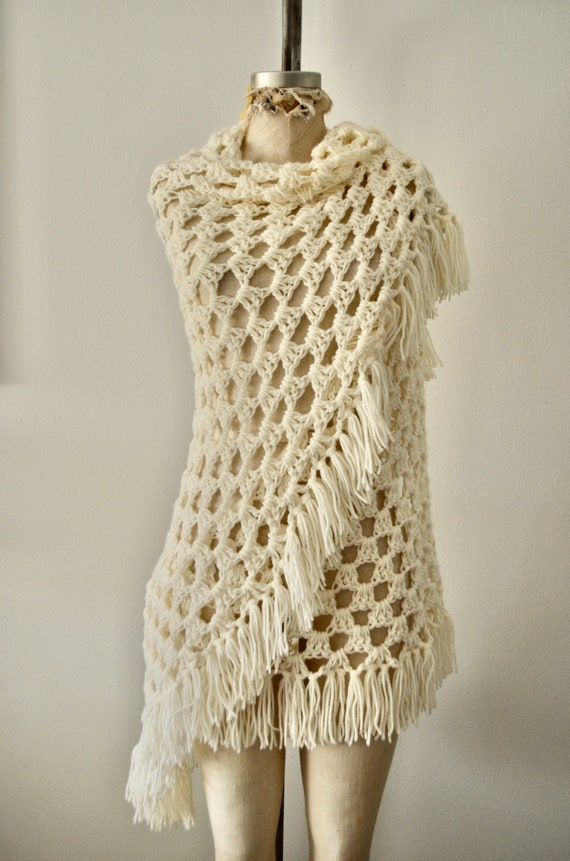 Boho Handmade Crochet OFF Beige White Antique Pia… - image 5