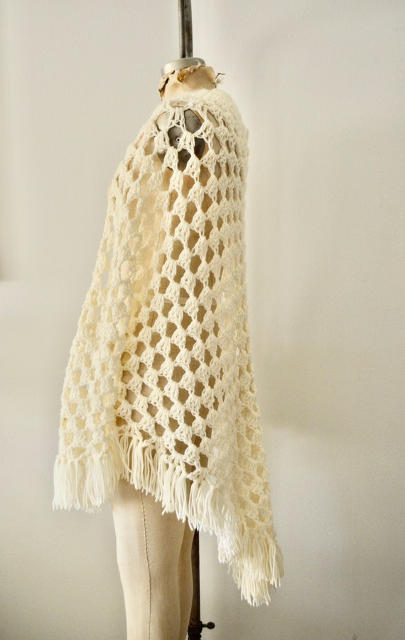 Boho Handmade Crochet OFF Beige White Antique Pia… - image 6